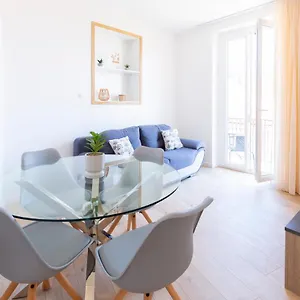 Appartement Marne Ii - 3 Pieces - Parking - Carre D'or, Menton